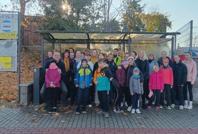 82. výlet turistického kroužku: „Za skalními sruby Jizery a do cukrárny Za Rohem."