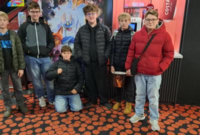 Návštěva filmového představení v Cinestar v Bondy