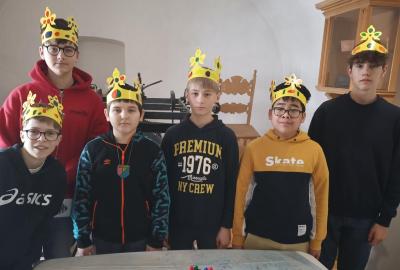 Středověk v praxi: po stopách erbů, rytířů a královských klenotů